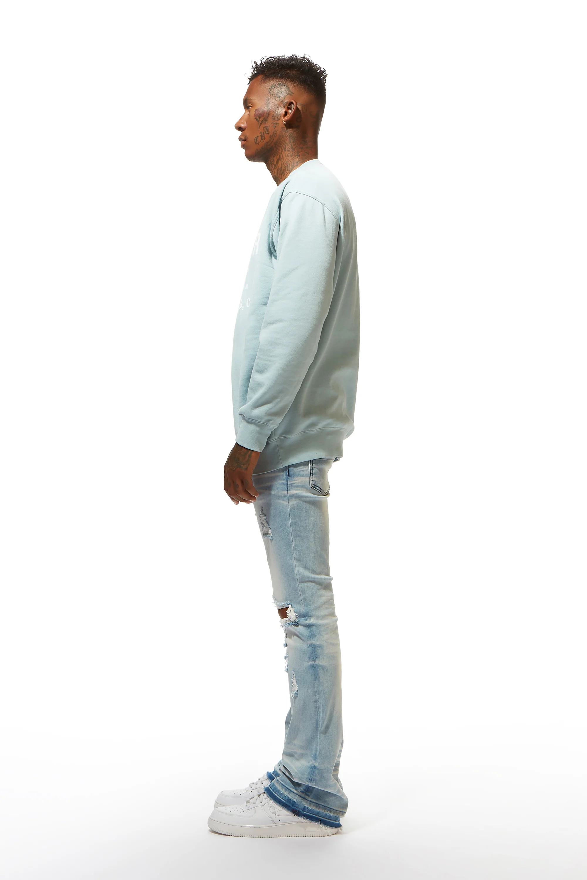 Telly Light Blue Graphic Crewneck - Image 6