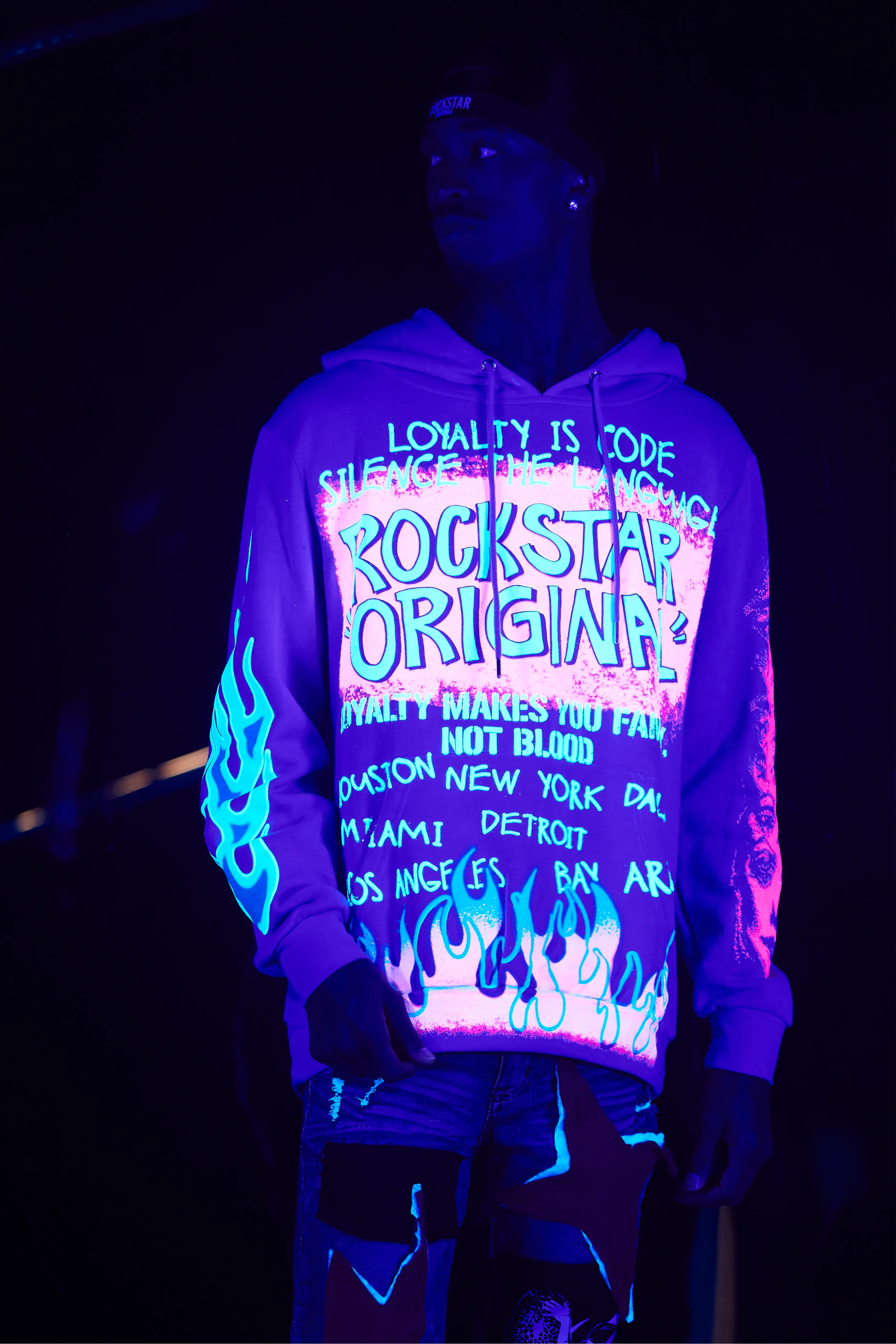 Beno Purple Distressed Graphic Hoodie - Image 4