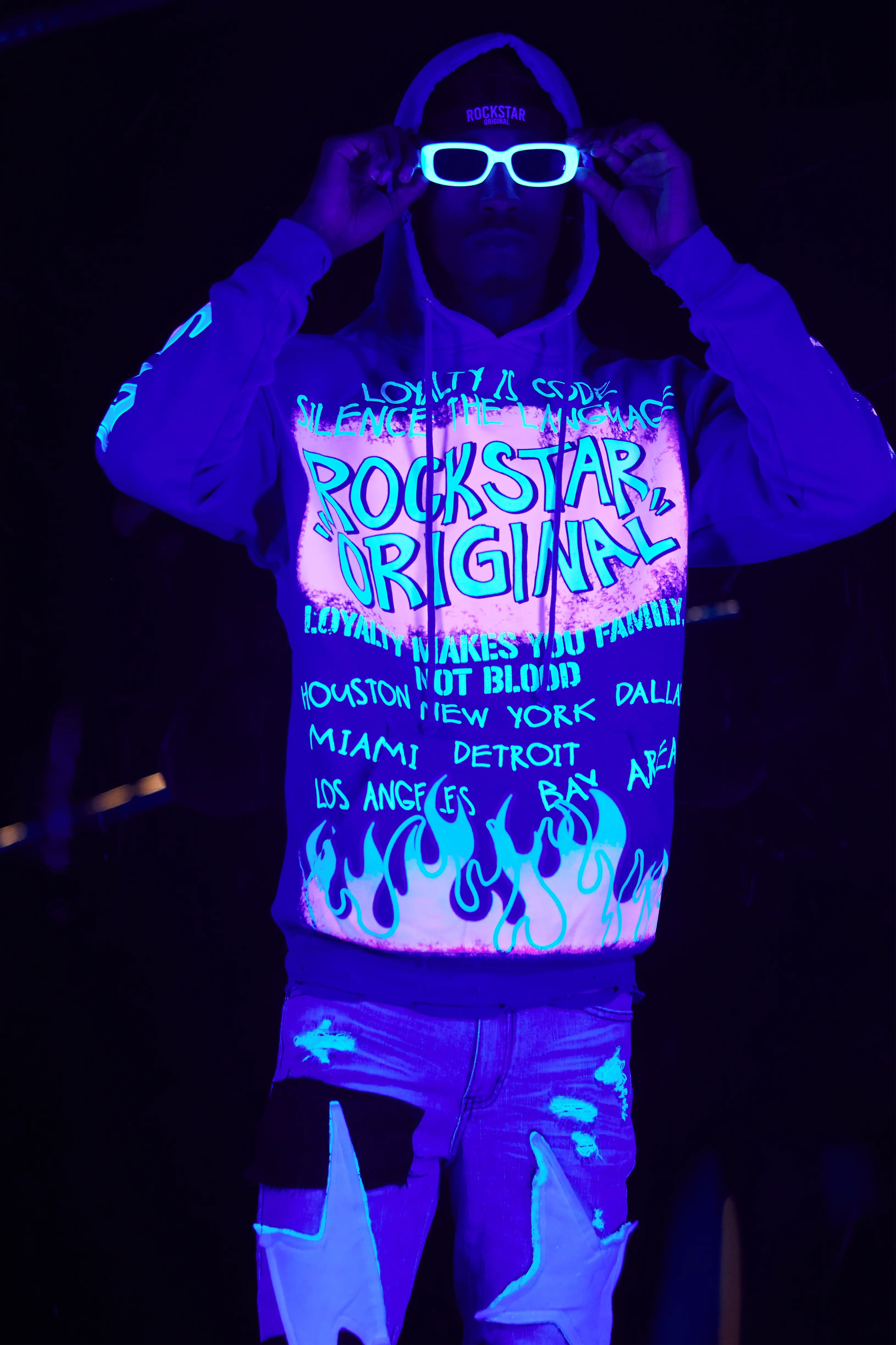 Beno Royal Blue Distressed Graphic Hoodie - Image 4