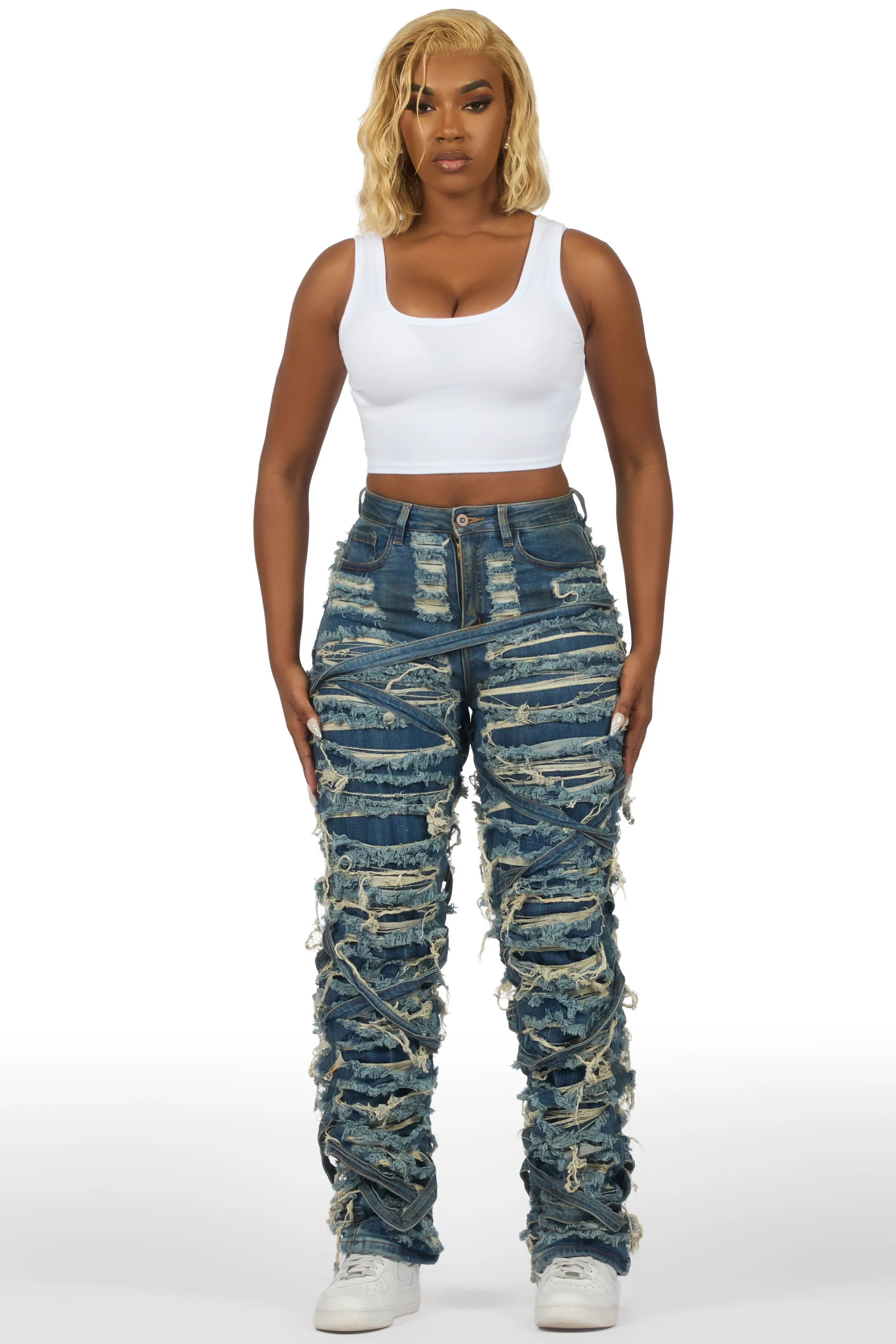 Kelia Med. Wash Distressed Jean - Image 3